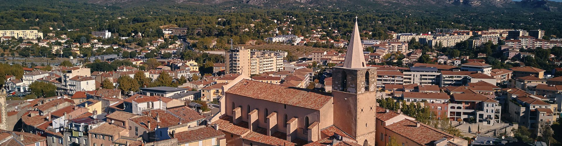 csm_aubagne-vue-drone-clocher-eglise-saint-sauveur-garlaban-210917_54685a26c4